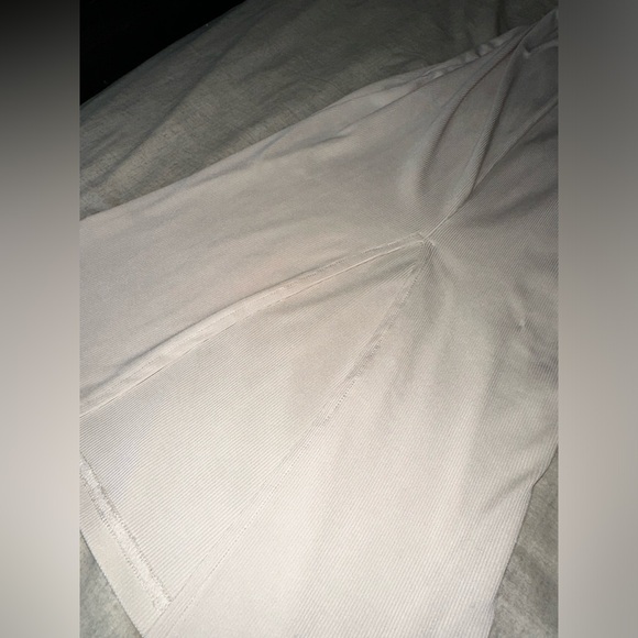 Princess Polly CutOut nude dress - Picture 3 of 3